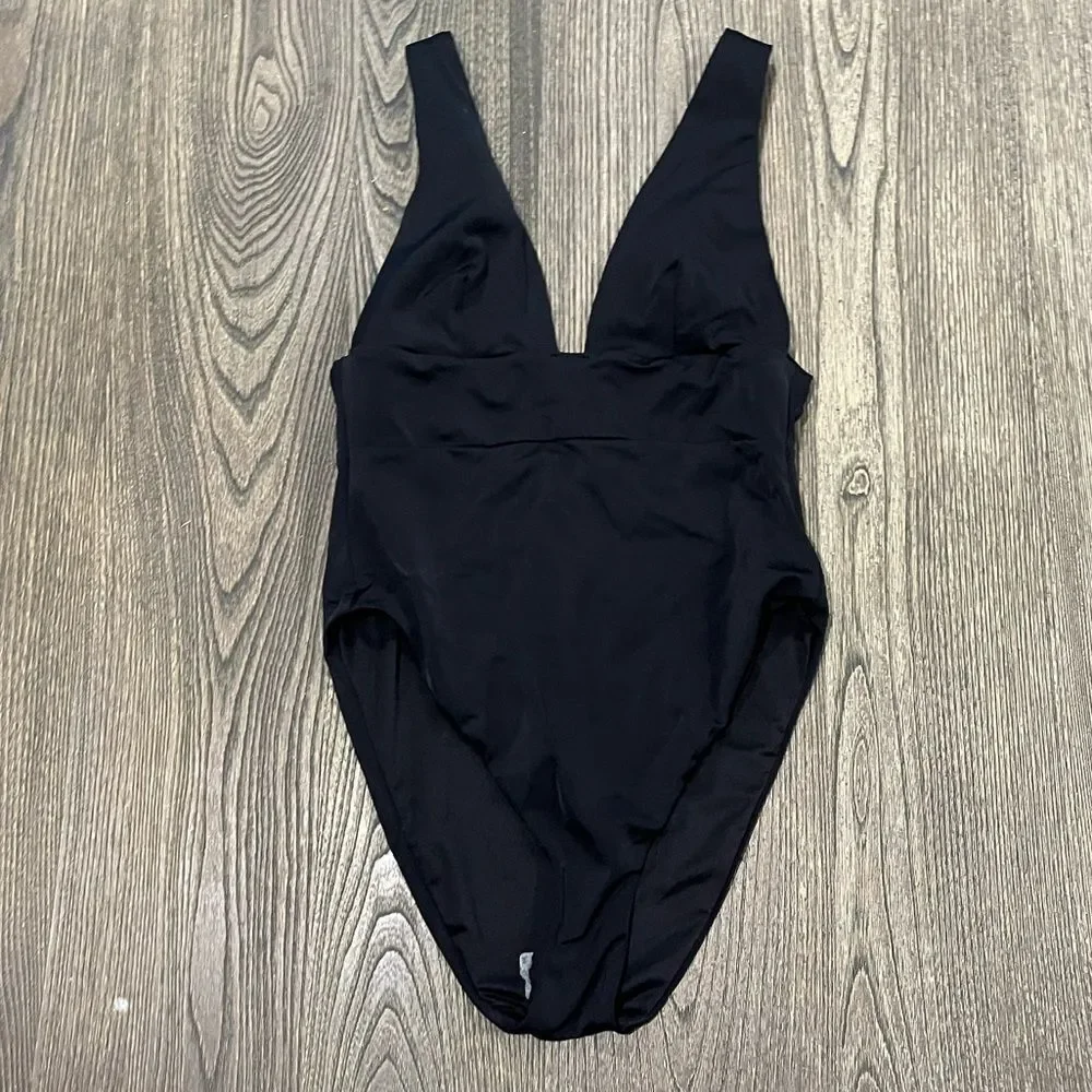 NWOT Victoria's Secret One Piece Swimsuit Plunge Neckline Pull-On Black Size S